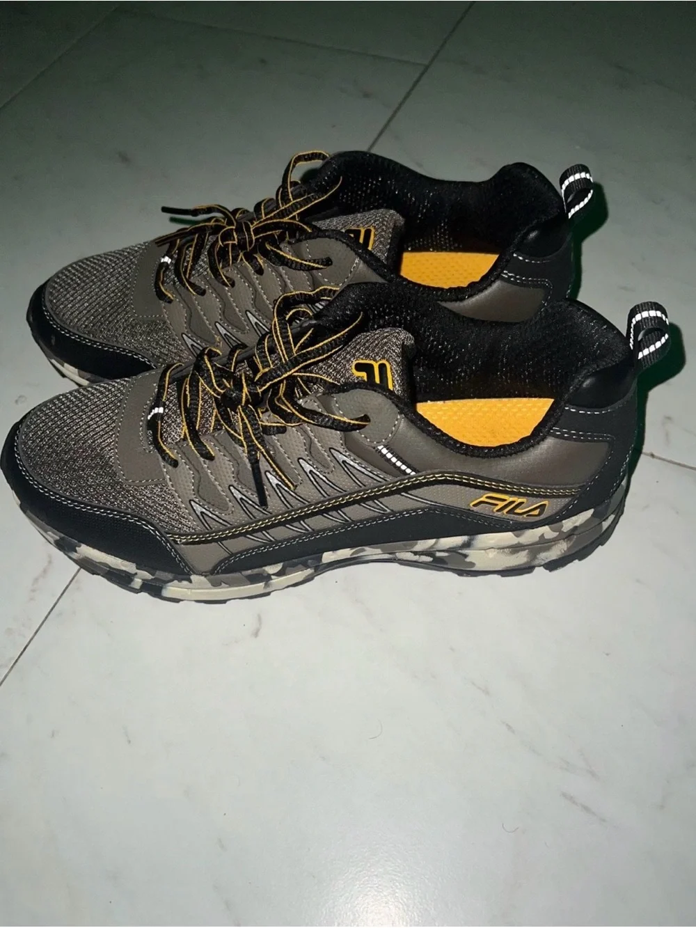Fila evergrand tr size 9